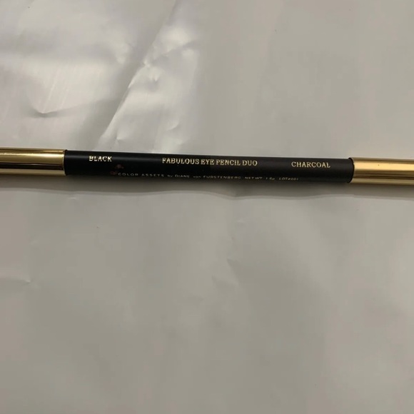 Color Assets Diane von Furstenberg Fabulous Eye pencil duo Black & Charcoal New - Picture 5 of 8